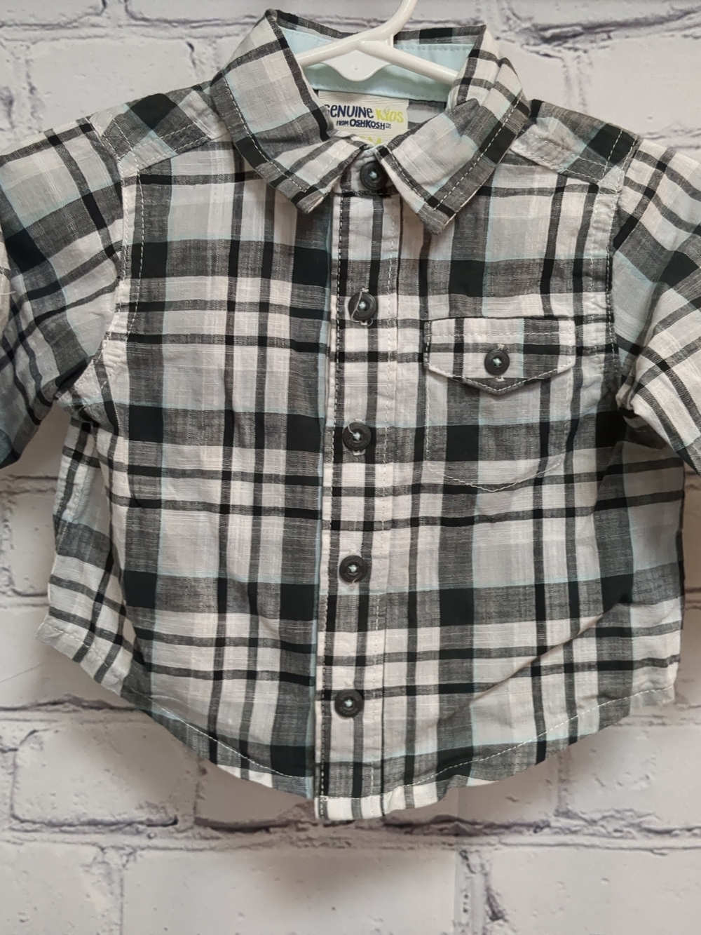 Genuine Kids by OshKosh Black & White Plaid Button-Up Shirt